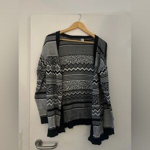 Old navy black cardigan sweater with long sleeves and relaxed fit
